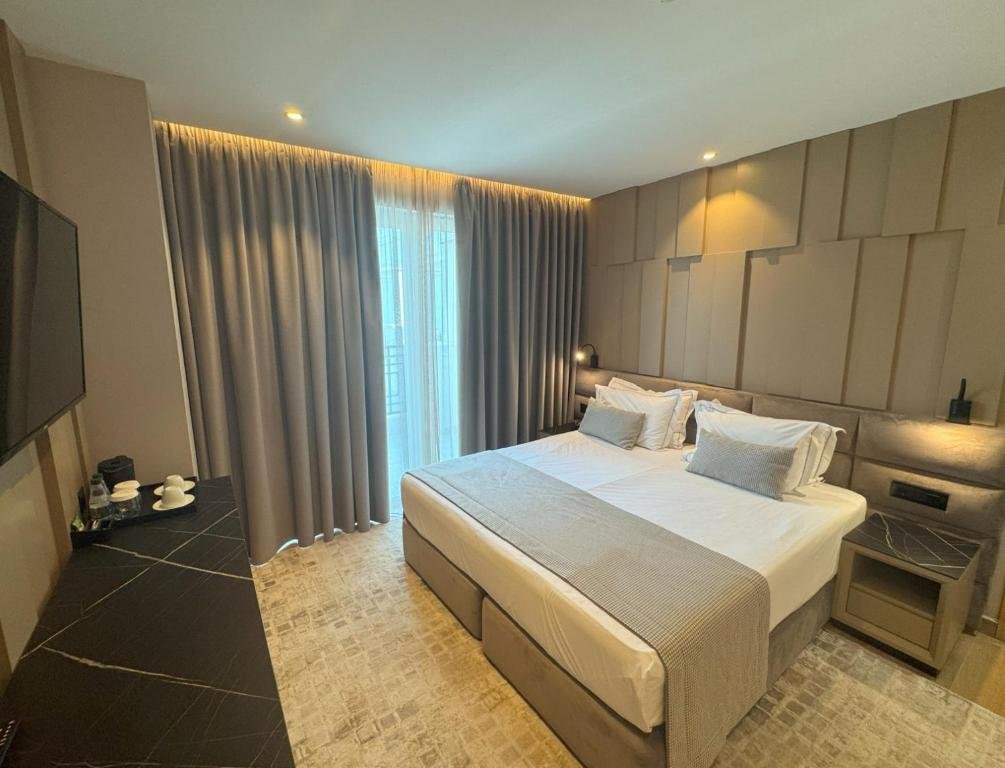Dhom├½ Superior (2/3) - Bonita Classic Hotel & Spa in Golem, Albania