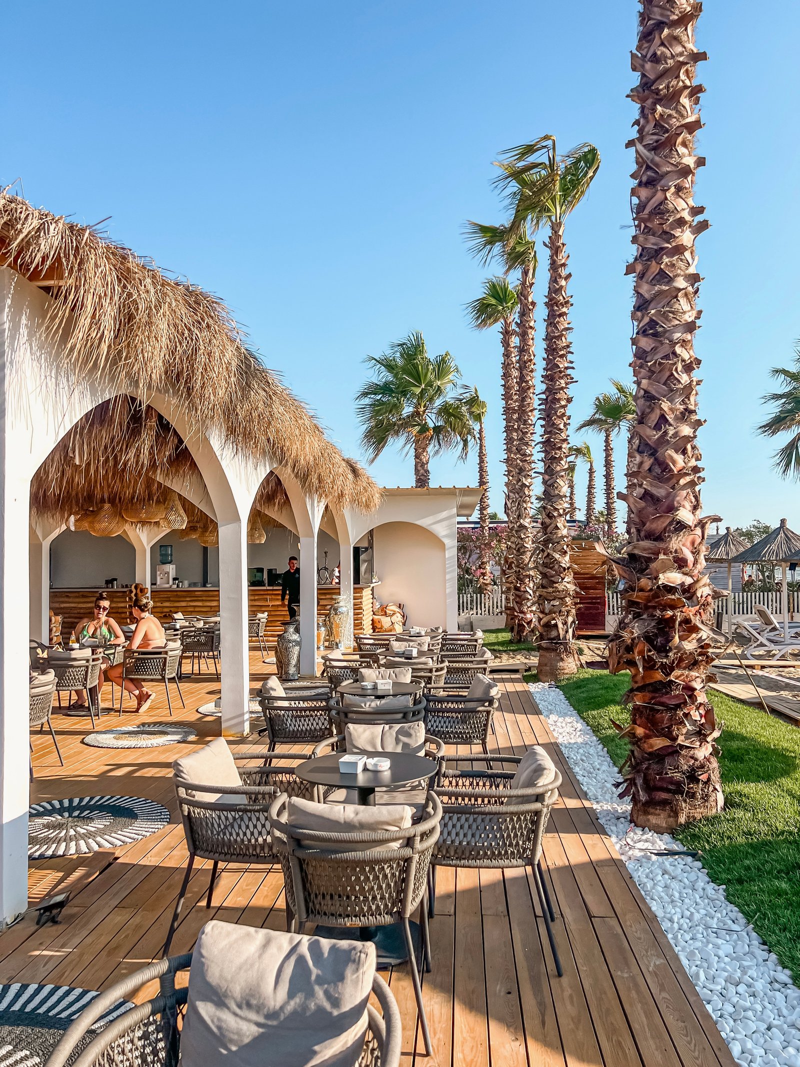 Beach Club Bar
