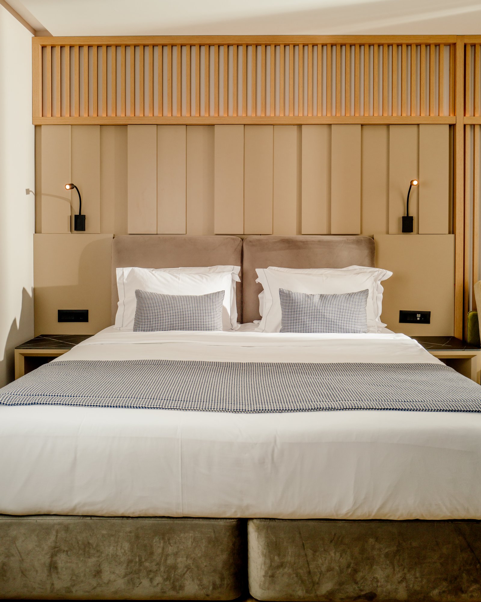Dhom├½ Deluxe (2/3) - Bonita Luxury Resort & Spa in Golem, Albania