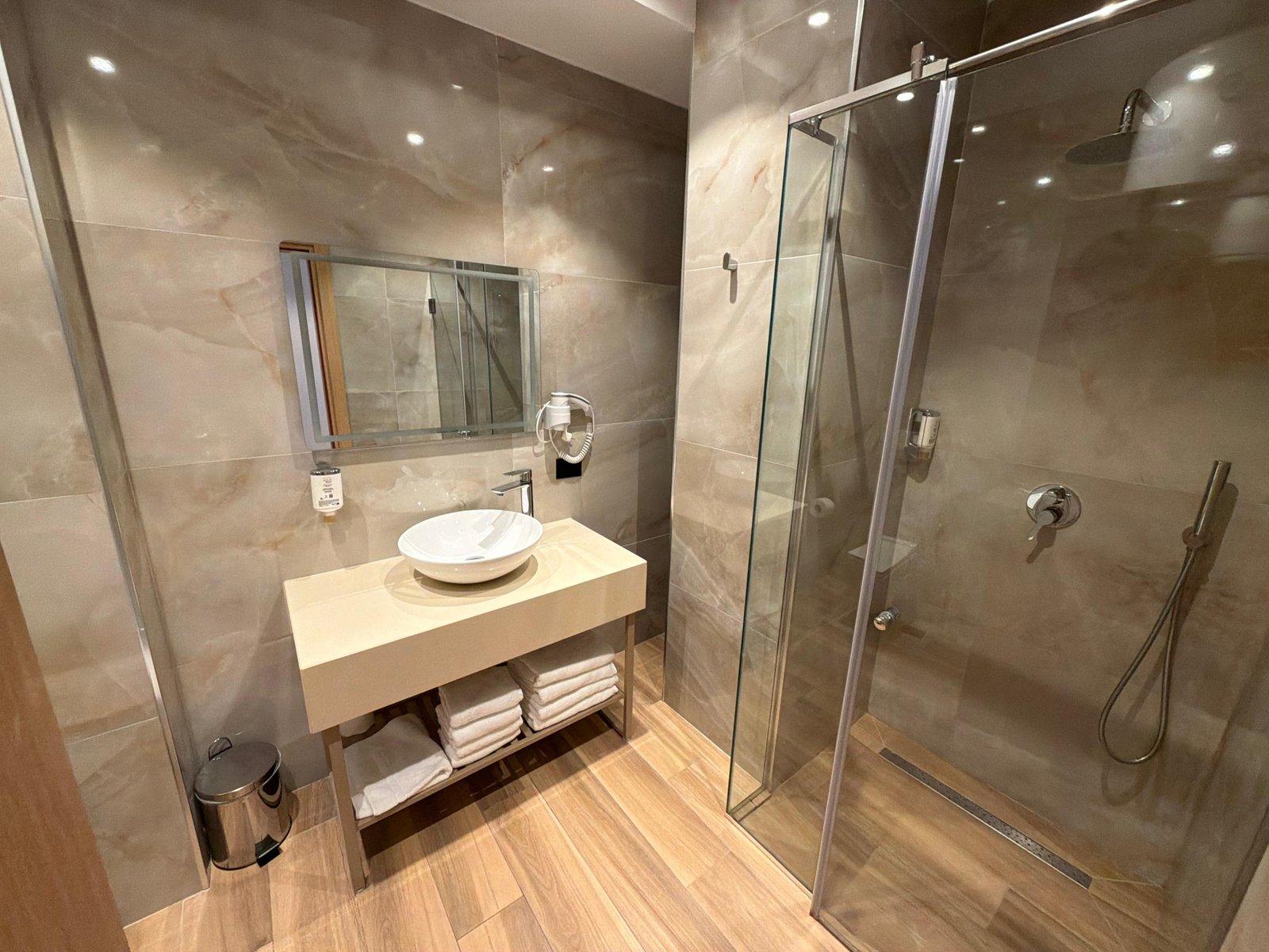 Dhom├½ Presidenciale (2/4) - Bonita Luxury Resort & Spa in Golem, Albania