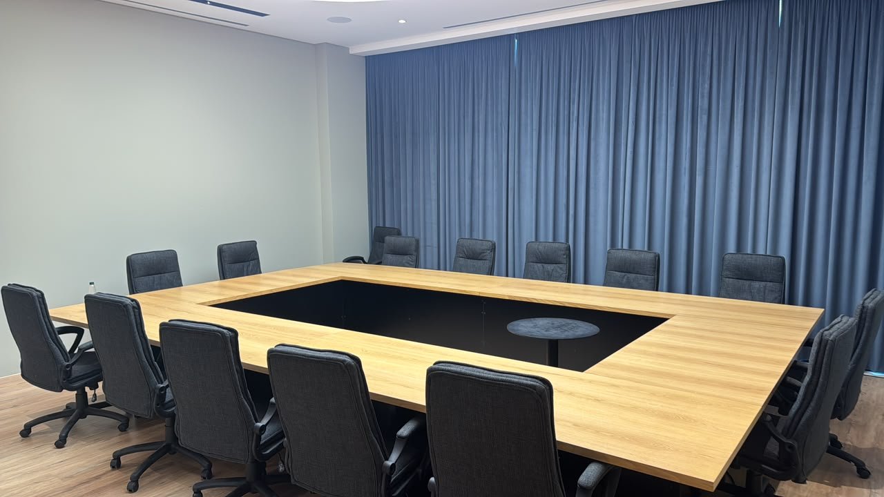 Frashëri Meeting Room